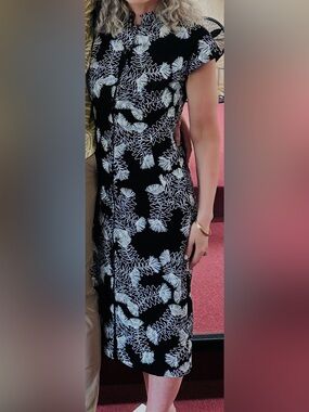 Sig Zane Ohi’a floral midi dress button front with pockets black & white